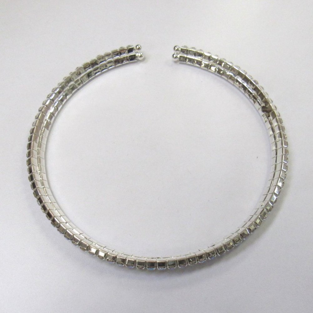 Silver Iridescent Flexible Rhinestone Choker Necklace Set Fancy Sparkle Bling - Picture 4 of 4